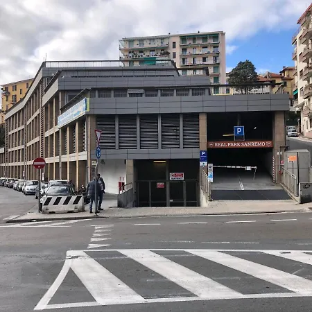 Ai Piedi Della Pigna San Remo