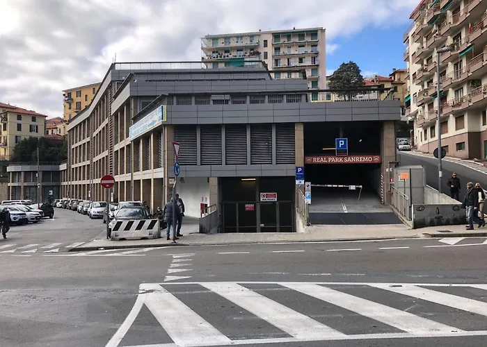 Ai Piedi Della Pigna Sanremo