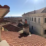 Ai Piedi Della Pigna
