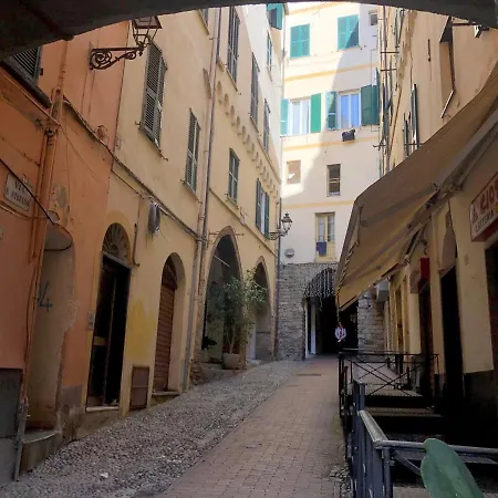 Ai Piedi Della Pigna Sanremo