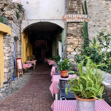 Ai Piedi Della Pigna Apartment