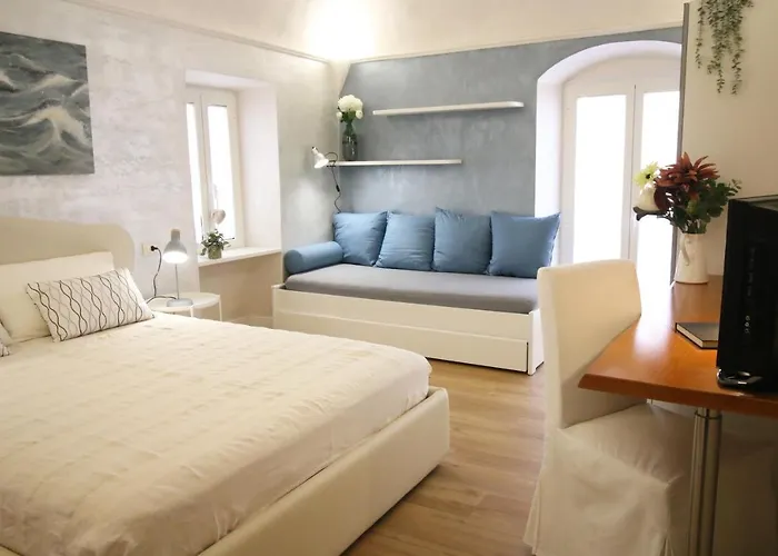 Ai Piedi Della Pigna Sanremo