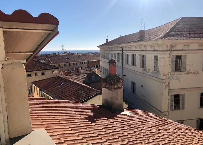 Ai Piedi Della Pigna